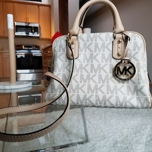 Michael Kors Crossbody Bag